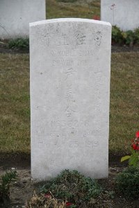 Les Baraques Military Cemetery Sangatte - Yin I Ho, 